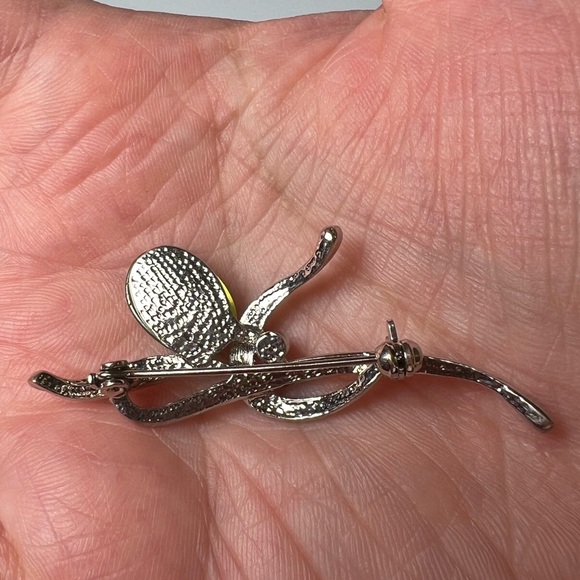 Silver Tone Brooch Pin with Diamond Simulant - Picture 3 of 3